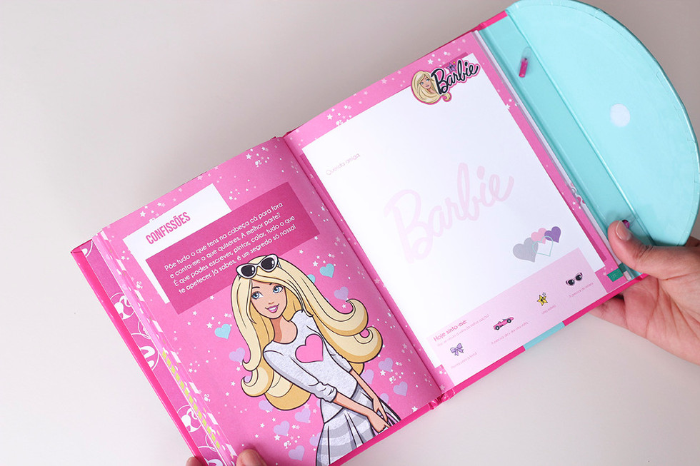 editorial-design-barbie-diary